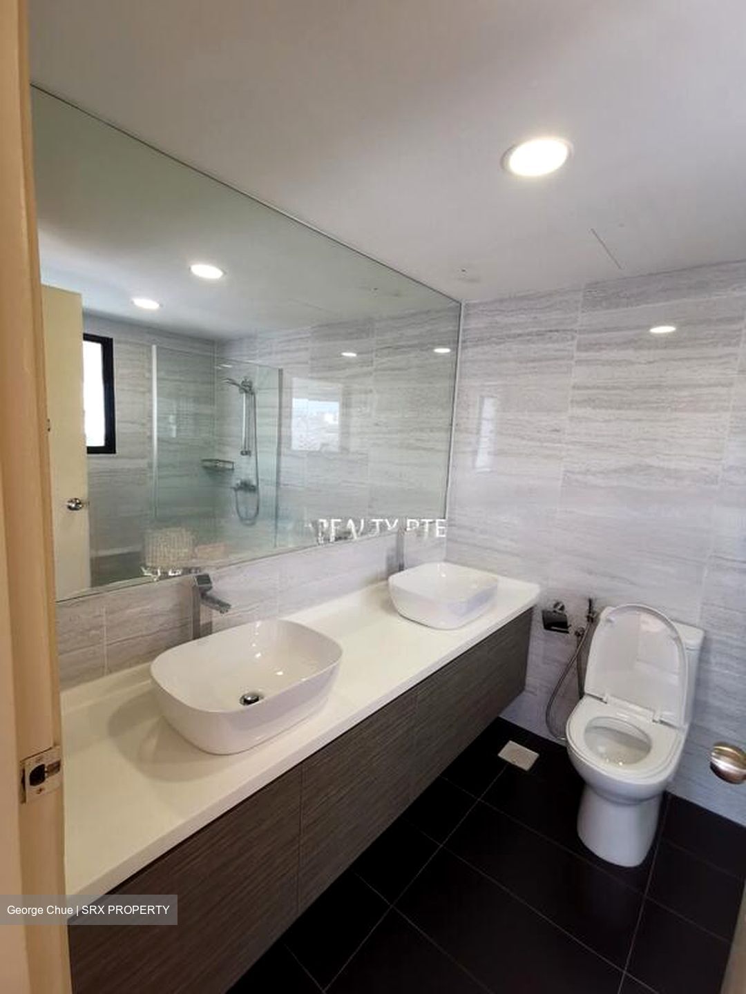 Central Green Condominium (D3), Condominium #495601731